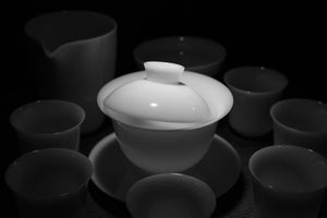 Explore Traditional Art with Galaxy Lacquerware's Glaze Tea Set